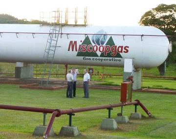 Promueven proyecto de red de gas para siete ciudades