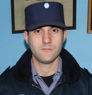 Premiarán al agente Pérez por salvar vidas