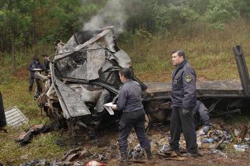 “Fue tremendo, sacamos tres chicos, el fuego devoró todo”