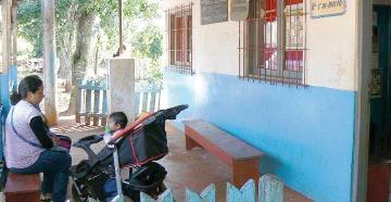 Vecinos denuncian el estado de abandono en un Caps de Eldorado