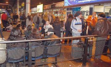 Pasajeros varados por un paro sorpresivo de ómnibus