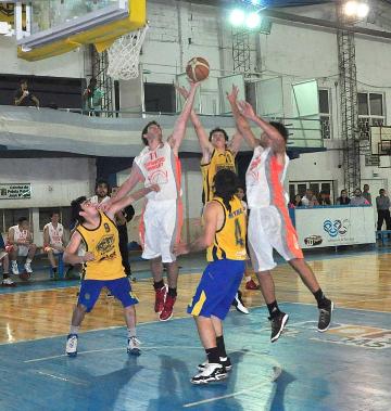 Cataratas y El Coatí también accedieron a semifinales